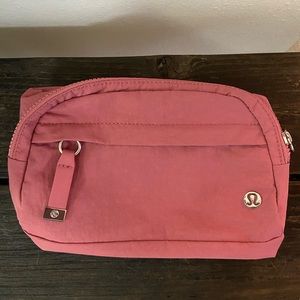 Lululemon belt bag